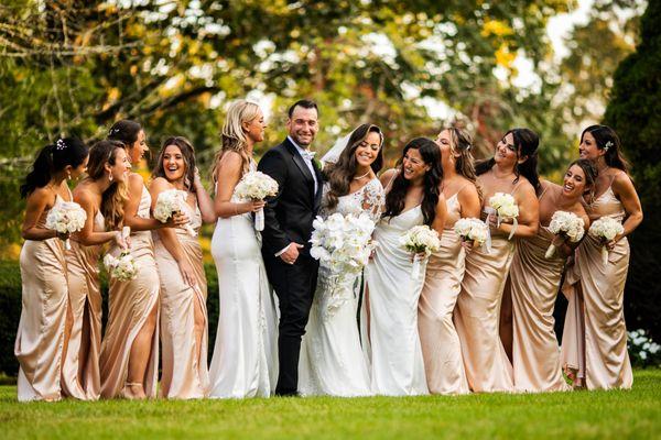 Wedding party with bride & groom at The Carltun in  Eisenhower Park New york