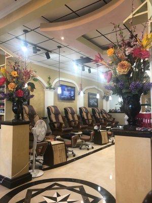 Pedicure chairs with massage ‍ mechanism