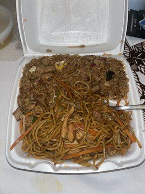 Chicken lo mein dinner combo