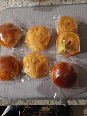 BBQ buns, pineapple buns, almond cookies, red bean paste bun.