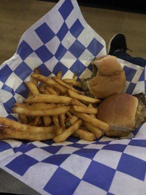 2-Cheeseburger Basket ($9.50)