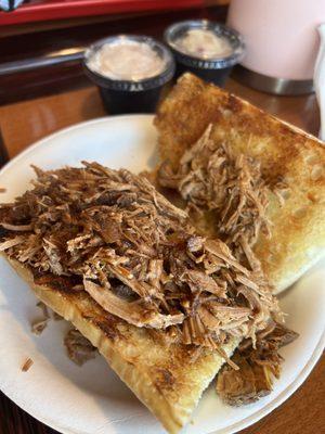 Pulled pork sandwich