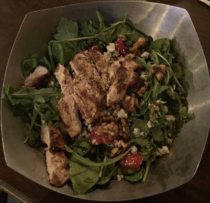 Harvey's Signature Salad with Chicken