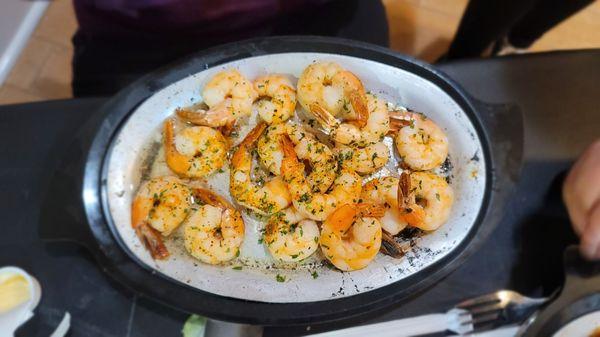 Grilled Seafood platter with double shrimp