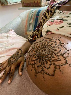 Maternity Henna - if you're doing a photo shoot, please have your henna application 2-3 days before the photos.