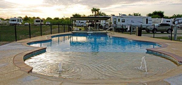 Beach entry pool and hot tube