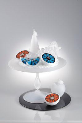 Elliot Walker glass sculpture "Still Life"