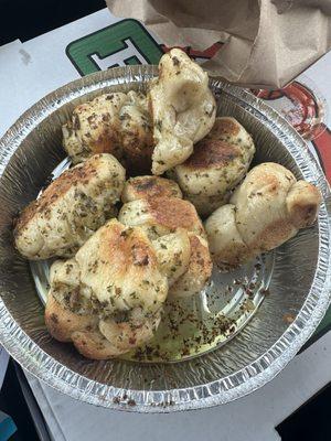 Garlic knots