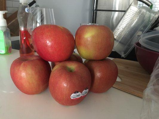 Massive fuji apples .99/lb