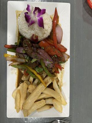 Lomo Saltado