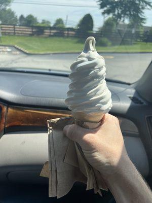 I dont need to explain this picture.... It was an awesome cone