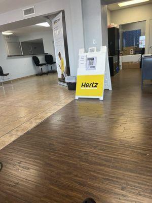 Uber Hertz 1211 w bell rd Phx