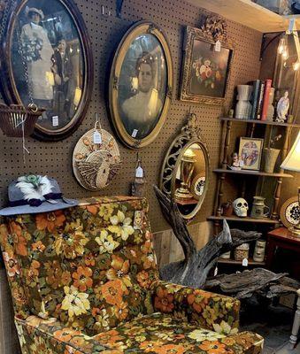 Antiques -Art- Vintage -Furniture