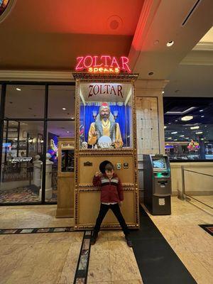 Worlds largest Zoltar