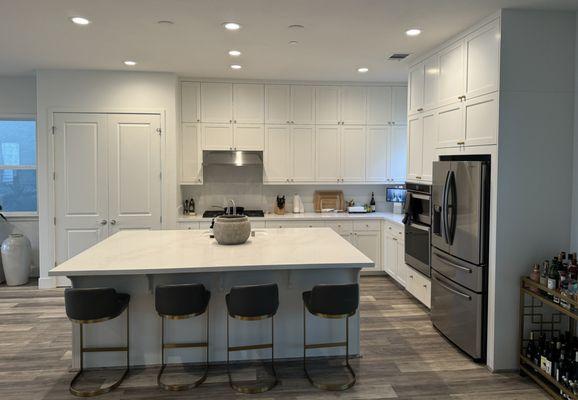 Shaker style kitchen cabinets