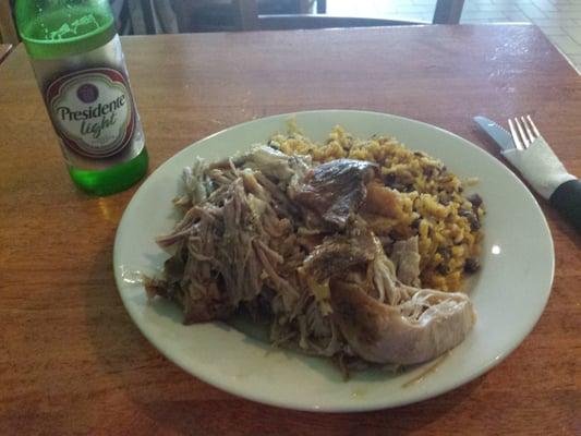 Excellent home style dominican food!  Don't let the lack of reviews fool you!