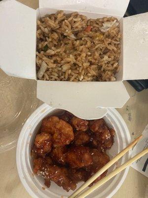 L7. Sesame Chicken Lunch Special