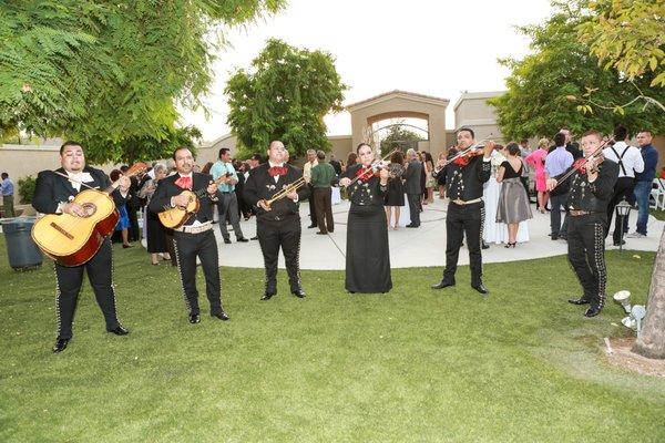 Beautiful garden pavilion for ceremonies & Mariachis!!