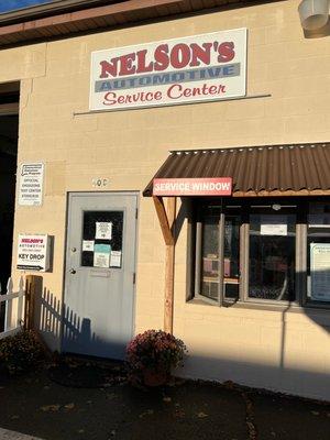 Nelsons Automotive Service Center