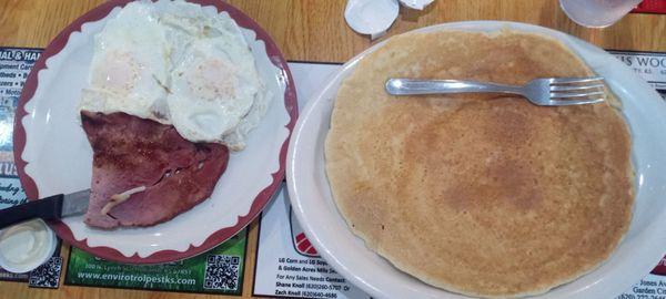 Huge hotcakes