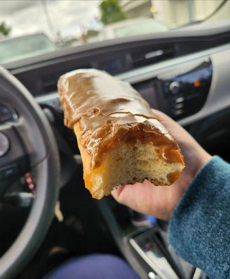 Maple bar:  soft, chewy, slightly crisp exterior, buttery, and medium sweetness with a touch of maple flavor.  Superb, 10/10!