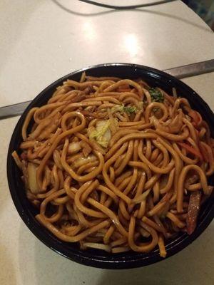 Pork lo mein