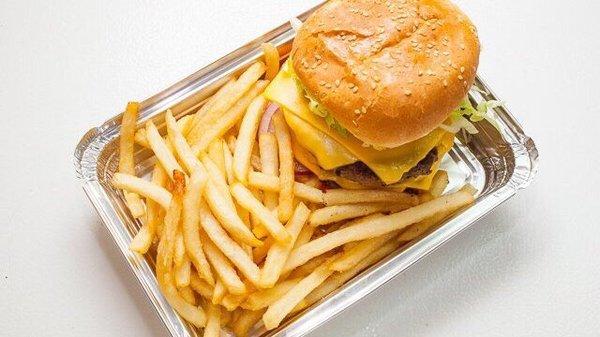 Cheeseburgers with fries