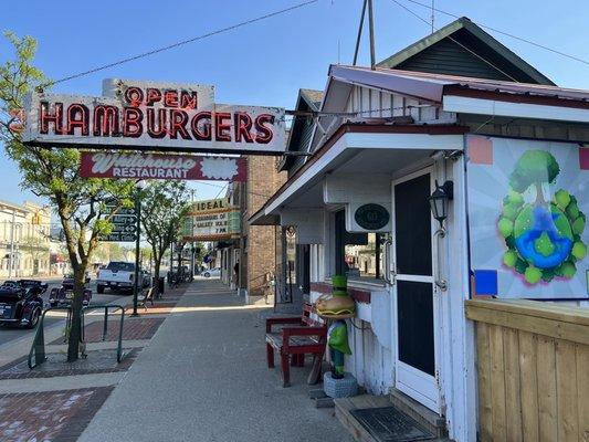 This sweet old diner building