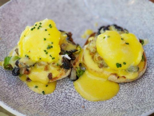 Eggs benedict