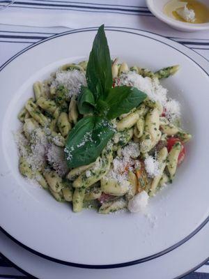 Pesto pasta