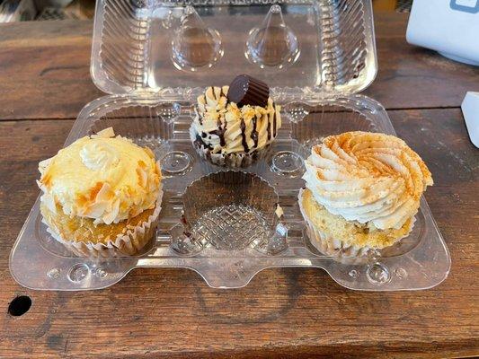 Mango coconut cupcake, Tres Leches Cupcake, Peanut Butter Cupcake