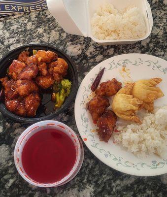 Got orange chicken & cheese puff. Food and portions were good for the price. The owner was very nice. Note They're inside a gas station.