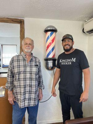 Dad, on his last stop before moving from his beloved Las Cruces to San Diego.Thanks Freddy for the hot towel shave,beard clean-up & haircut!