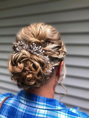 Bridal hair by our stylist Sarah @Sarahnicholehair