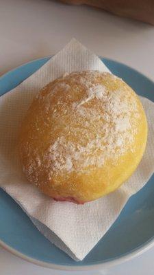 Here's hoping the odds are in your favor if you order one of these.  This Jelly Doughnut tasted like it had seen better days on our visit.