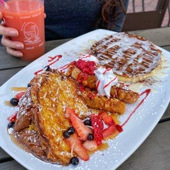 Sweet Trio
 A sampling of our BYC favorites! One slice of Tiki Toast, one slice of Crunchy French Toast and one Cinna-Cake.