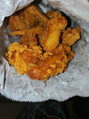 Fried chicken wings