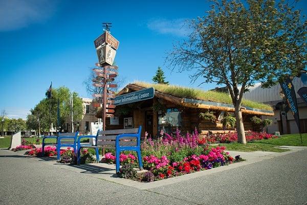 Visit Anchorage Log Cabin Visitor Information Center