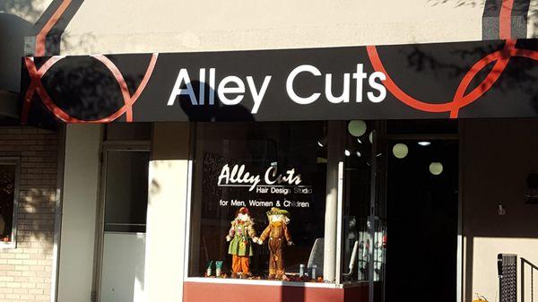 I thought this was an amusing salon name because it is my last name! Lol