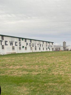 Tewes Poultry Farm