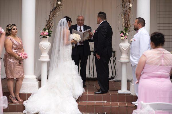 Vivian and Helder at Gray Gables Estate, July 2016