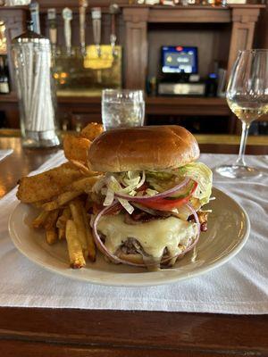 Ted's American bacon burger