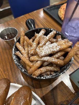 Funnel cake fries