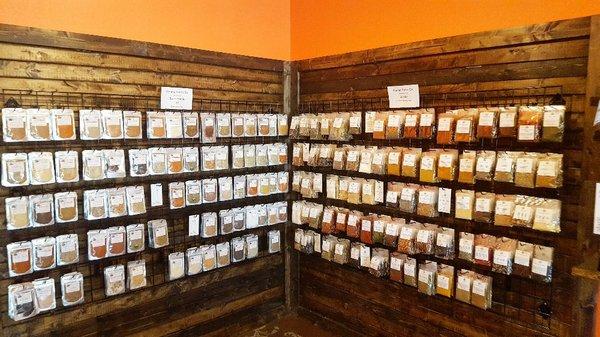 Over 200 spices, spice blends, salts and peppercorns!!