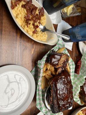 Mac & cheese with bacon and Ribs