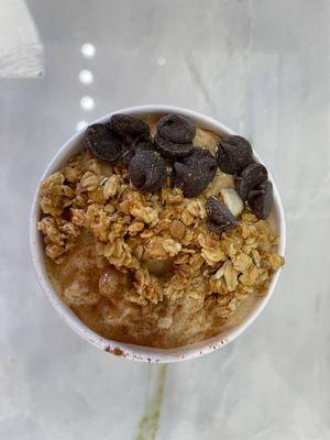 Protein Coffee Energy Bowl topped with granola & chocolate chips
27 grams of protein