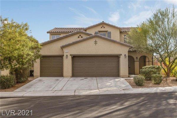 3 car garage home Angel sold near Aliante