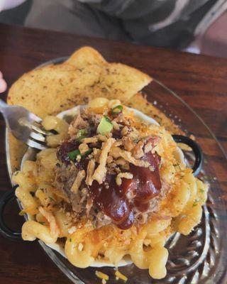 Pulled pork Mac and Cheese