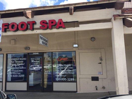 Recently opened body and/or foot massage place