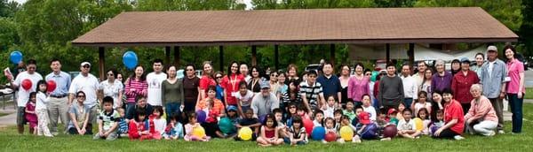 Group picture @ our 2010 Patient Appreciation Picnic